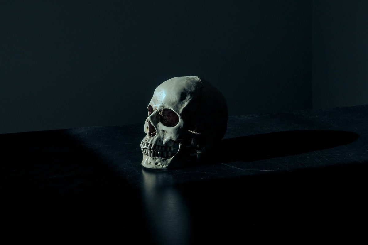 What is a wrongful death lawsuit and who can I sue?